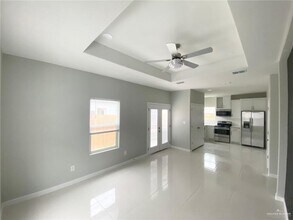 201 W St Helena Ave in Edinburg, TX - Building Photo - Building Photo