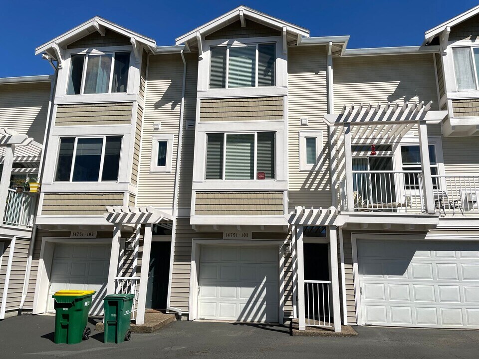 14751 SW Beard Rd in Beaverton, OR - Building Photo