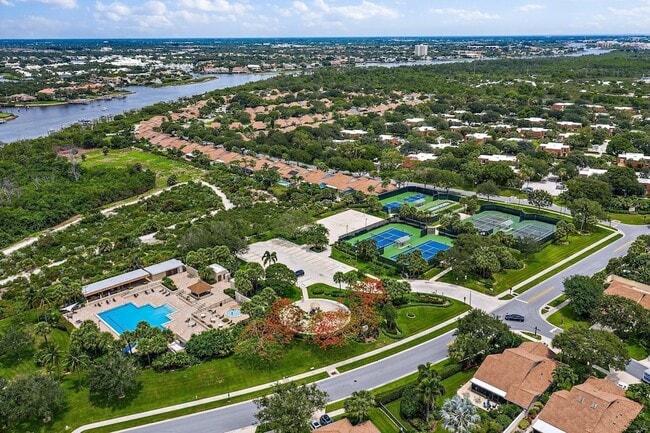 property at 3052 30th Ct