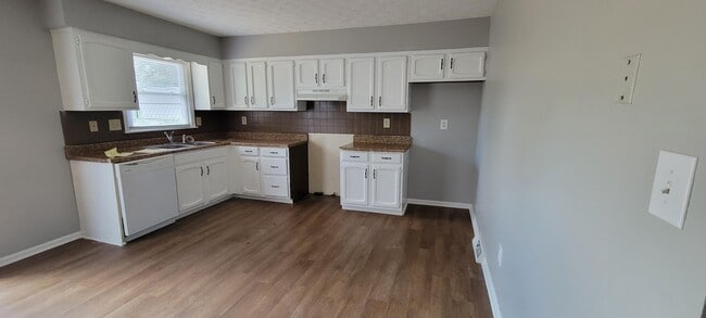 909 Gregory Way in Lexington, KY - Building Photo - Building Photo