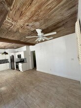 1131 S N St in Lake Worth Beach, FL - Foto de edificio - Building Photo