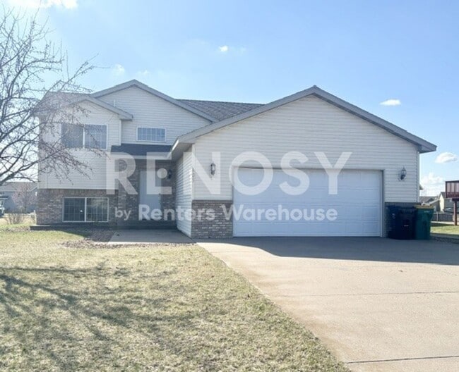 property at 605 SW 7th Ave
