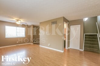 5242 Traditions Rd, Unit 2 in Indianapolis, IN - Building Photo - Building Photo