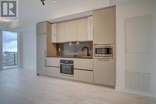 10 Graphophone Grv in Toronto, ON - Building Photo