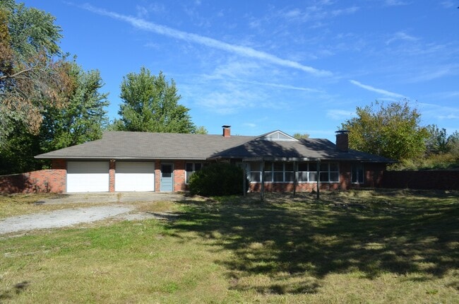 property at 5900 S River Hills Rd