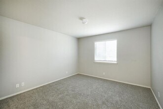 495 Atlantis in Kyle, TX - Building Photo - Building Photo