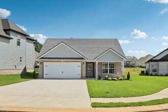 383 Kingland Ln in Clarksville, TN - Building Photo - Building Photo