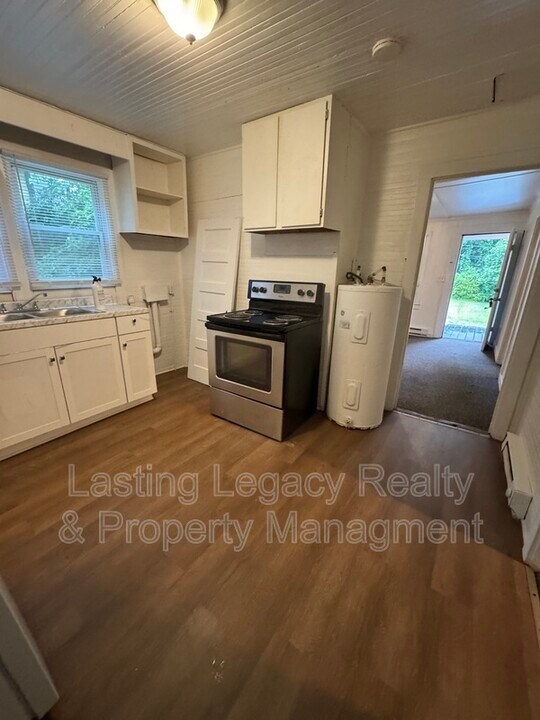 2012 Harrison Ave in Winston-Salem, NC - Building Photo