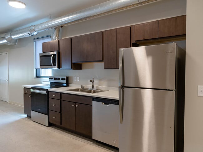 Red Skye Lofts in Redwood Falls, MN - Foto de edificio - Building Photo