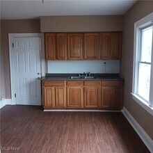 4105 E 139th St, Unit 2 in Cleveland, OH - Building Photo - Building Photo