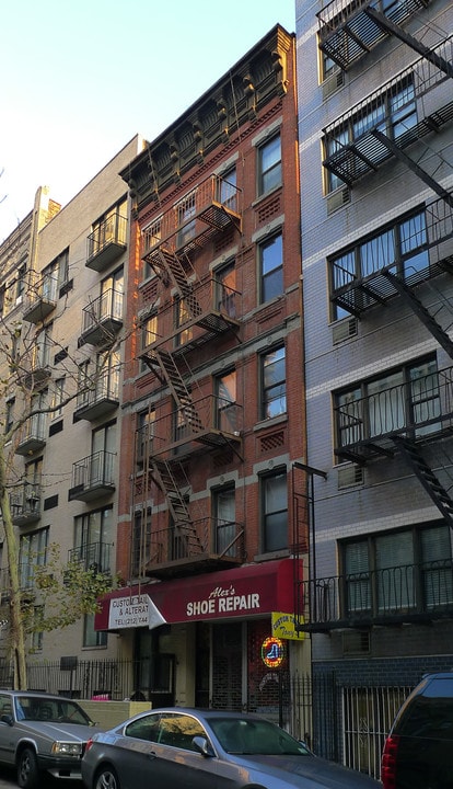 223 E 82nd St in New York, NY - Foto de edificio
