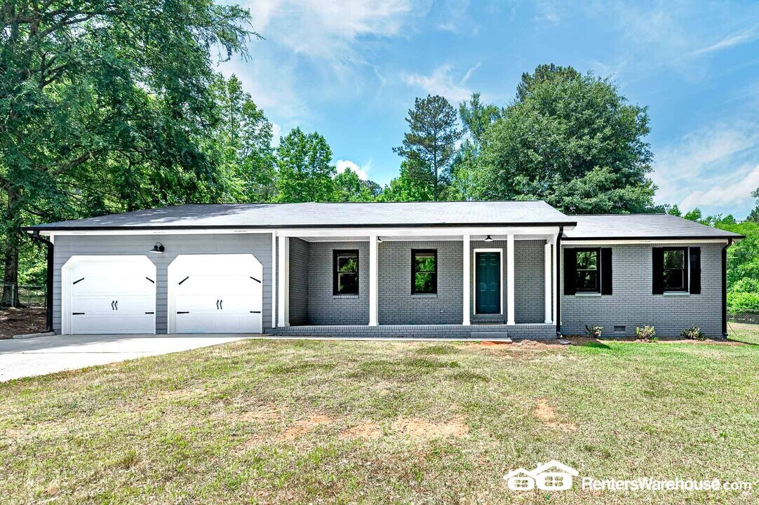 265 Rocky Branch Dr in Mcdonough, GA - Building Photo