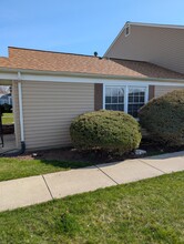 439 James Ct in Glendale Heights, IL - Foto de edificio - Building Photo