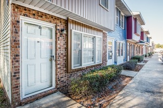 Lakeside Apartments in Bennettsville, SC - Building Photo - Building Photo