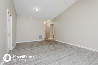 17117 Woodcrest Way in Clermont, FL - Building Photo - Building Photo