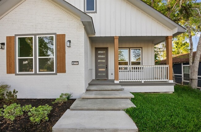 610 Lettie St in Richmond, TX - Foto de edificio - Building Photo