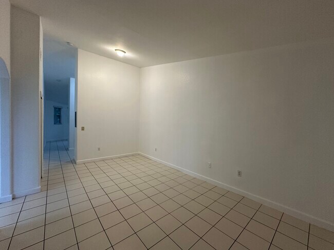 1661 SE 29th Ct, Unit 206 in Homestead, FL - Building Photo - Building Photo