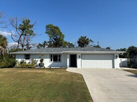 6194 Seaport St in Port Charlotte, FL - Building Photo