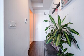 15 James Finlay Way in Toronto, ON - Building Photo - Building Photo