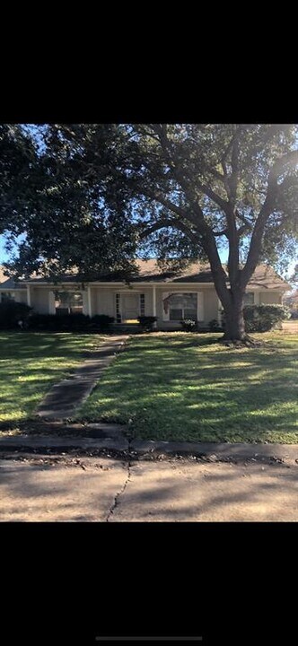 1803 Rampart St in League City, TX - Building Photo