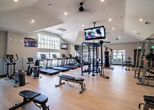 Villages at East Riverside in Austin, TX - Foto de edificio - Building Photo