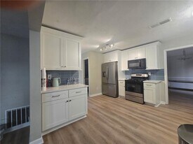 1755 Ivy Stone Ct NE in Buford, GA - Building Photo