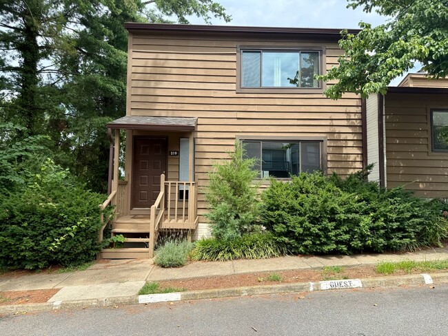 319 Harvest Dr in Charlottesville, VA - Building Photo - Building Photo