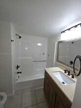 10451 W Broward Blvd in Plantation, FL - Building Photo - Building Photo