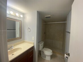 13045 SW 68th St in Miami, FL - Building Photo - Building Photo