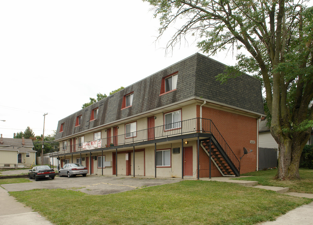 1492 Indianola Ave in Columbus, OH - Building Photo