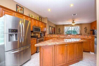 5289 NW 112th Way in Coral Springs, FL - Building Photo - Building Photo