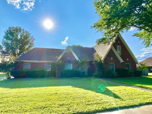 543 Shelley Renee Ln in Memphis, TN - Building Photo - Building Photo