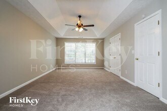 745 Somerset Vale Dr in Lawrenceville, GA - Building Photo - Building Photo