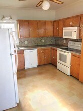 6 Hazelwood Ave in Waterville, ME - Building Photo - Building Photo