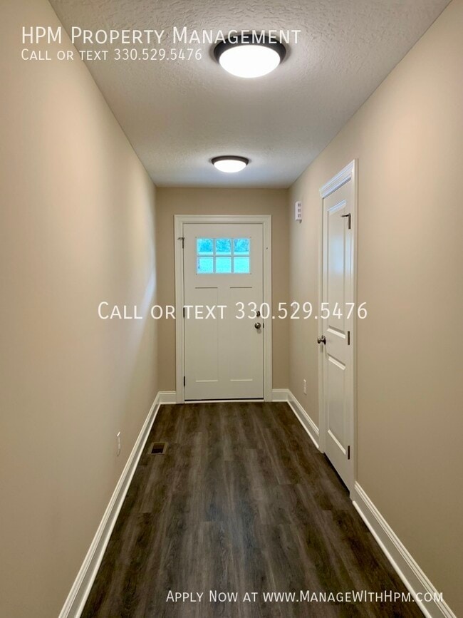 2467 Delaware Ave SW in Canton, OH - Building Photo - Building Photo