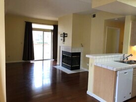 6978 Dublin Meadows St, Unit #A in Dublin, CA - Building Photo