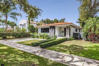 475 NE 91st St in Miami Shores, FL - Building Photo - Building Photo