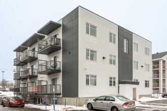 885 Hypolite-Bernier St in Lévis, QC - Building Photo - Building Photo