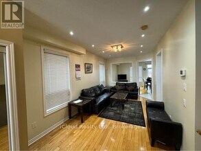 866 Khan Crescent in Mississauga, ON - Building Photo - Building Photo