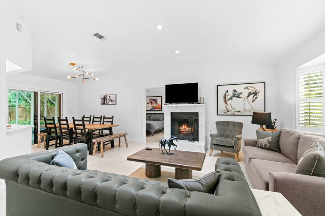 1844 NW 42nd Ave in Gainesville, FL - Building Photo