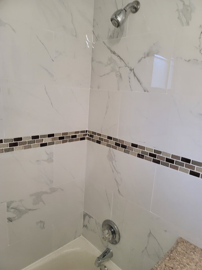 665 S 3rd Ave, Unit 3 in Mount Vernon, NY - Building Photo - Building Photo