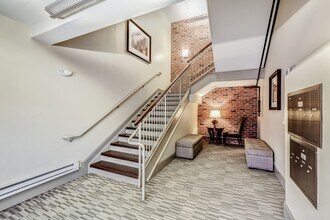 9000 Lorton Station Blvd, Unit 205 in Lorton, VA - Building Photo - Building Photo