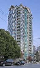 Vista Royale in New Westminster, BC - Building Photo - Building Photo