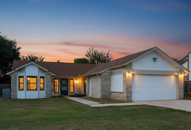 property at 1905 Kingwood Dr