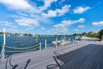 1055 Stillwater Dr in Miami Beach, FL - Building Photo - Building Photo