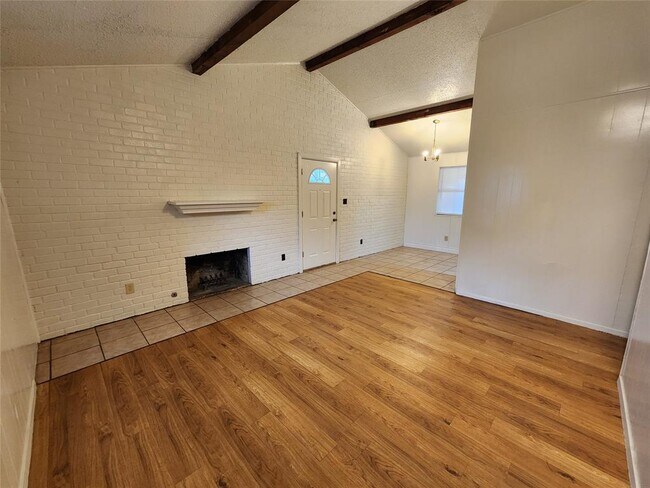 6909 Cooper Ln in Austin, TX - Building Photo - Building Photo