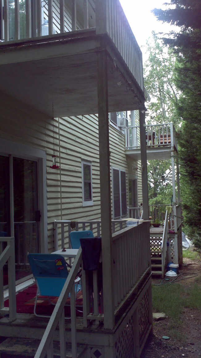 84 Edgemont Rd in Asheville, NC - Building Photo - Building Photo