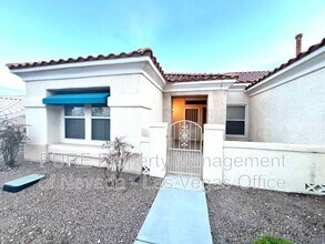 10733 Clarion Ln in Las Vegas, NV - Building Photo - Building Photo
