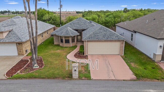 property at 138 Willow Cir