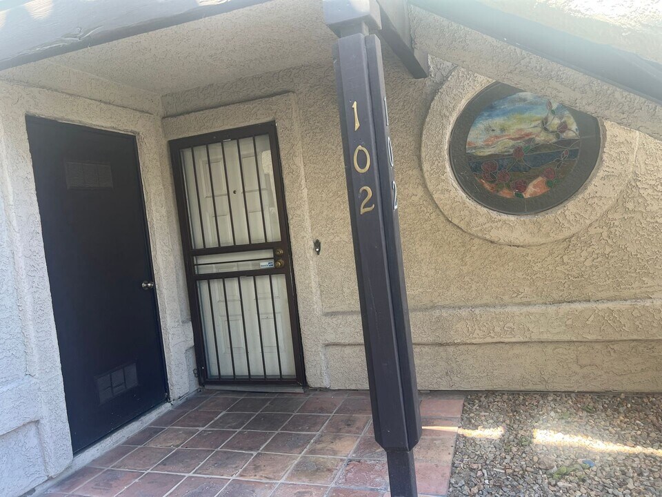 5080 Jeffreys St in Las Vegas, NV - Building Photo